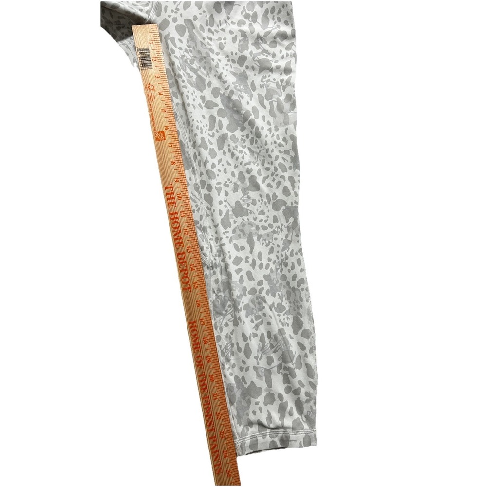 Lululemon Women's 10 Align High-Rise Pant 25"‎ Cheetah Camo Antique White Multi - Picture 2 of 10